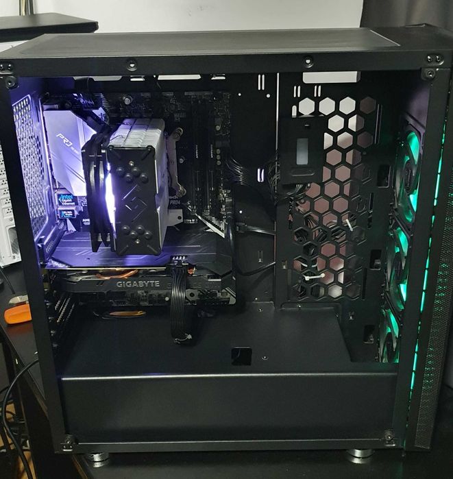 FAC MENTENANTE, REPAR laptopuri,PC-uri,PS4 si Xbox. Fac si build-uri