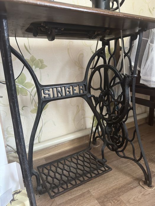 Продам машинку zinger