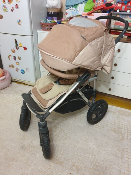 Продам коляску Geoby C780