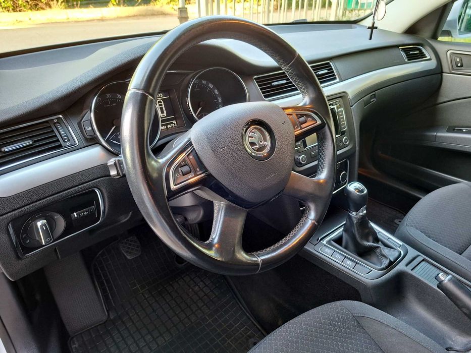 SKODA SUPERB 1.6TDI Обслужена, ЧИП, Сервизна история, Отлично състояние