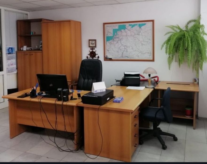 Разпродажба на употребявани офис мебели - последни бройки