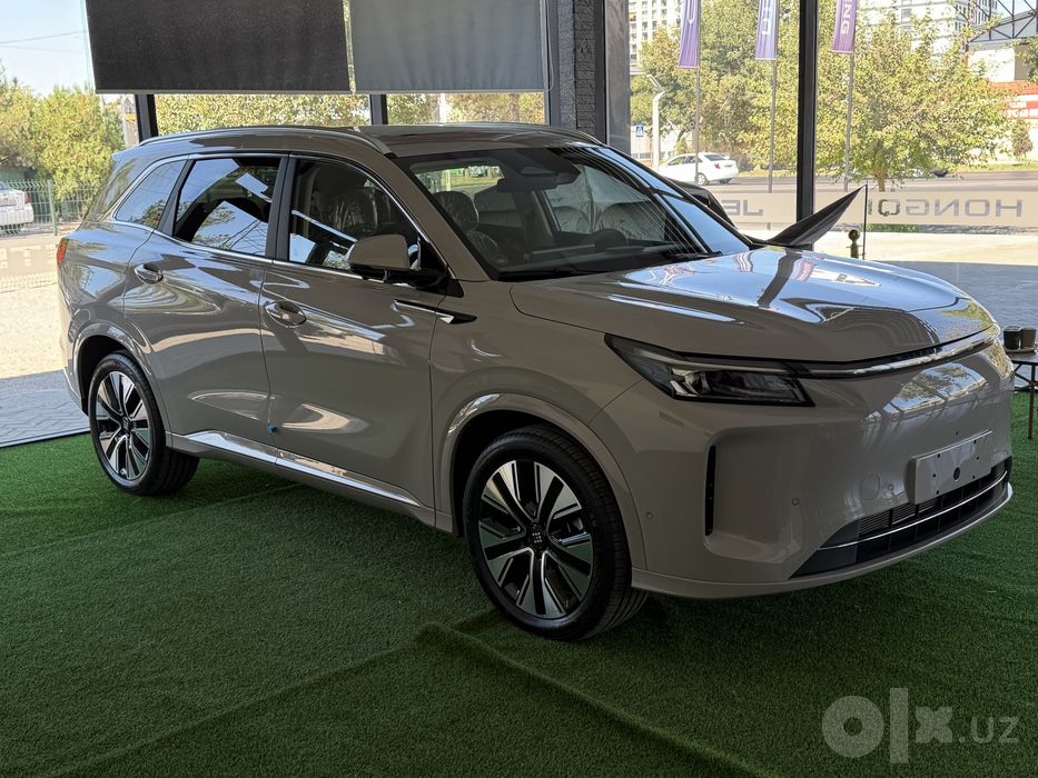 Dongfeng E5 Plus 2026 Hybrid | 6 o‘rin | 28 500$ | Avtosalon