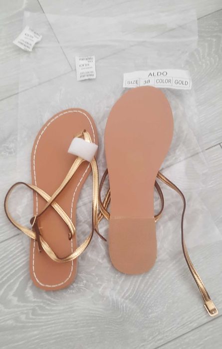 Сандалии женские