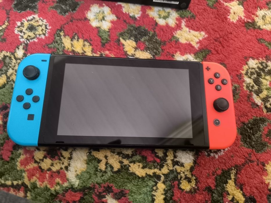 Продается Nintendo Switch