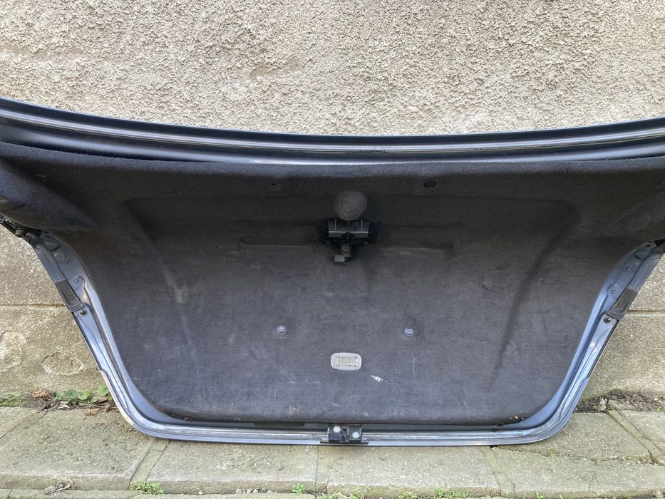 Кори Интериор W211 Колонки Тапицерия  Багажник Mercedes