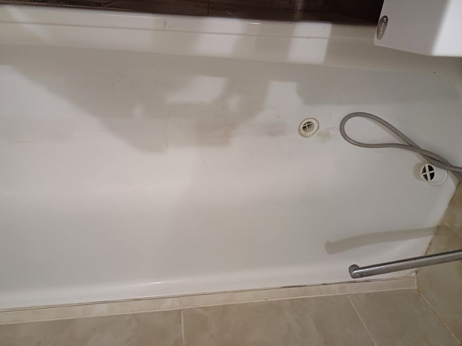 Продам акриловая ванна.