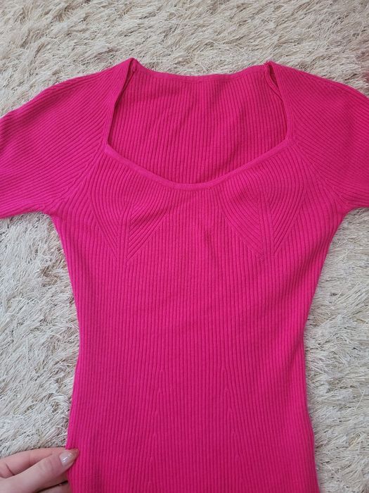 Rochiță midi pe corp!