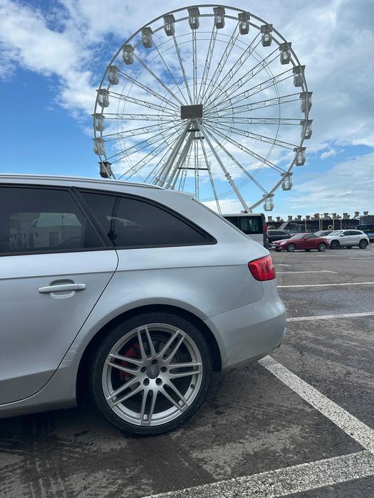 AUDI A4 Avant 2012 — imagine 2
