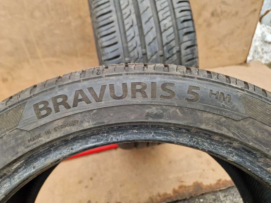 2 Barum R17 225/45  Летни гуми  DOT0822