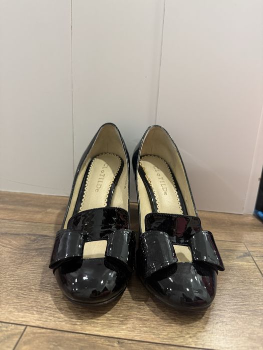 Туфли черные лакированные