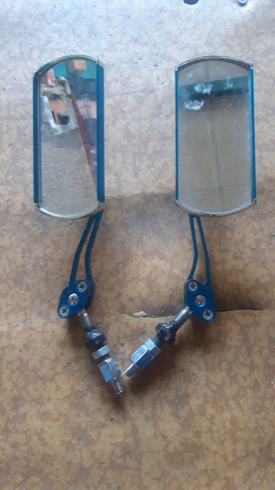 Зеркало заднего вида