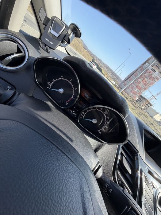 Ford fiesta MK7 2014