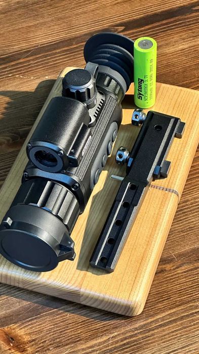 Тепловизор с дальномером AM03-50LRF