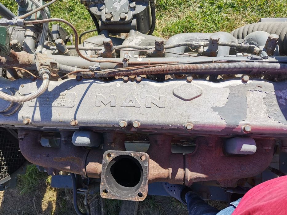 Vând generator 380V