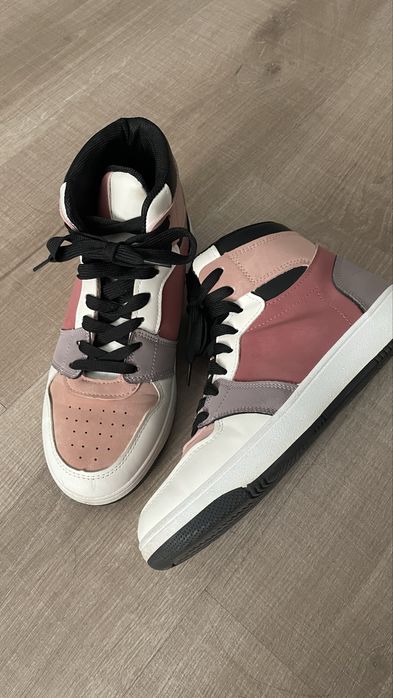 Крассовки и туфли