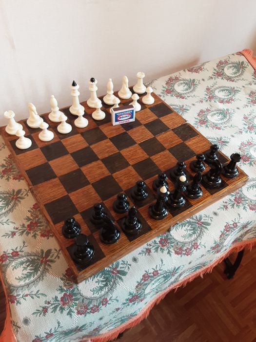 Шахматы с доской