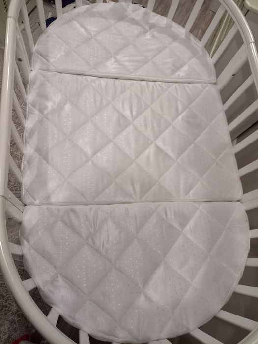 Продаётся манеж б/у