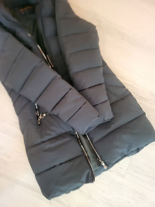 Само изпрано зимно яке тъмно зелено