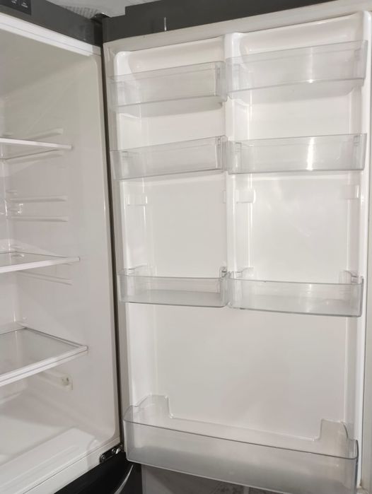 Холодильник LG  2 метр