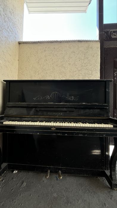 Продается черное пианино “Беларусь”