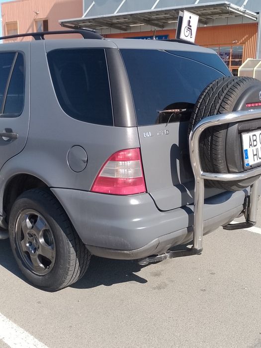 ML 270cdi(163w)an 2003