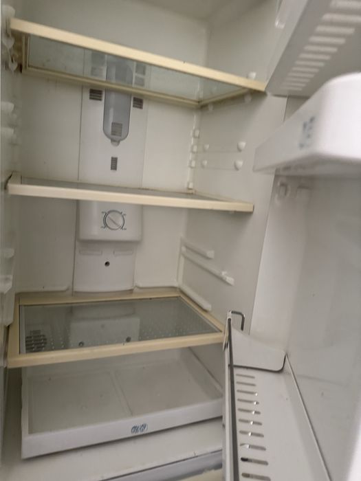 Продам срочно холодильник