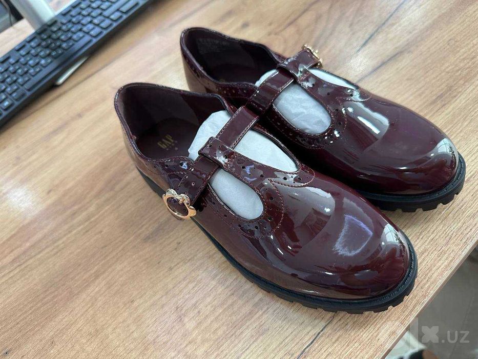 Детские туфли GAP Kids T-Strap Loafers — новые