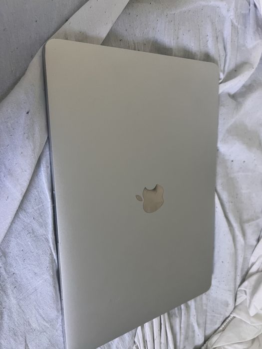 Macbook Pro 2018 i7