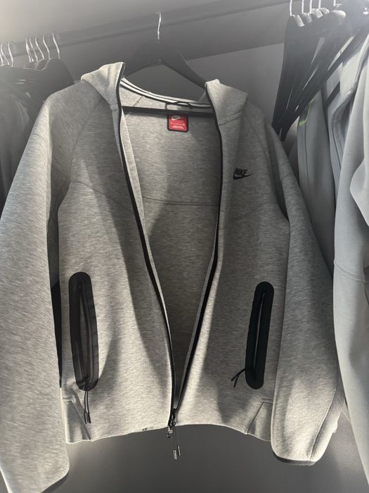 Оригинален комплект Nike Tech Fleece S