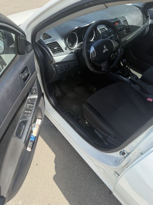 MITSUBISHI Lancer 2010 — imagine 5
