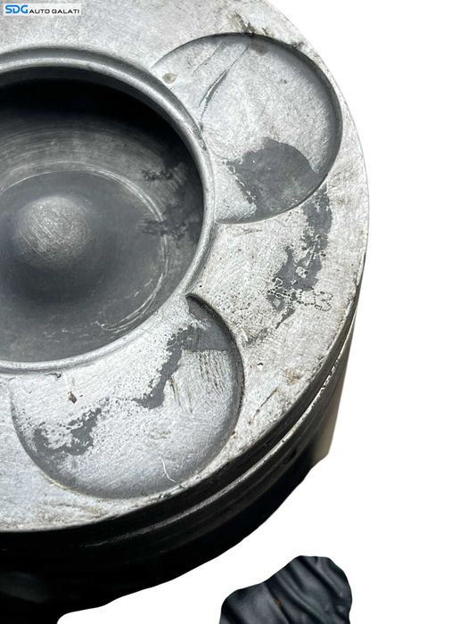 Piston Pistoane cu Biela BMW Seria 3 E46 325 2.5 D M57 2001 - 2006 (detalii specifice piston 83.950) [B3909]