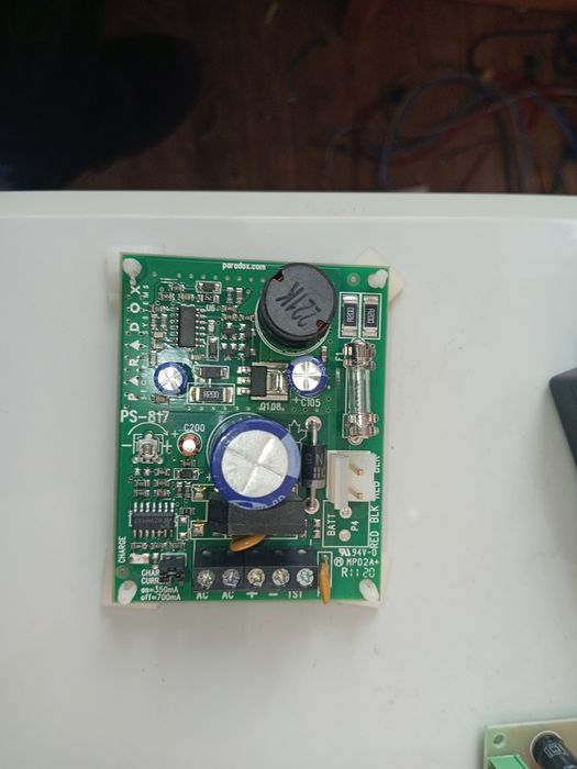 Захранваща платка