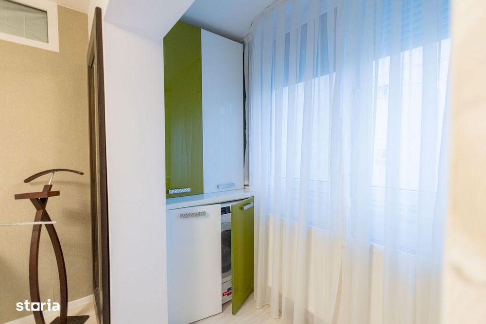De vânzare apartament cu 3 camere, parcare inclusa, Rogerius.