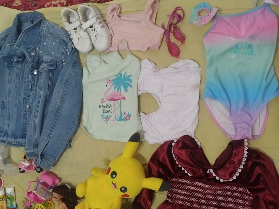 Ролики и детские вещи