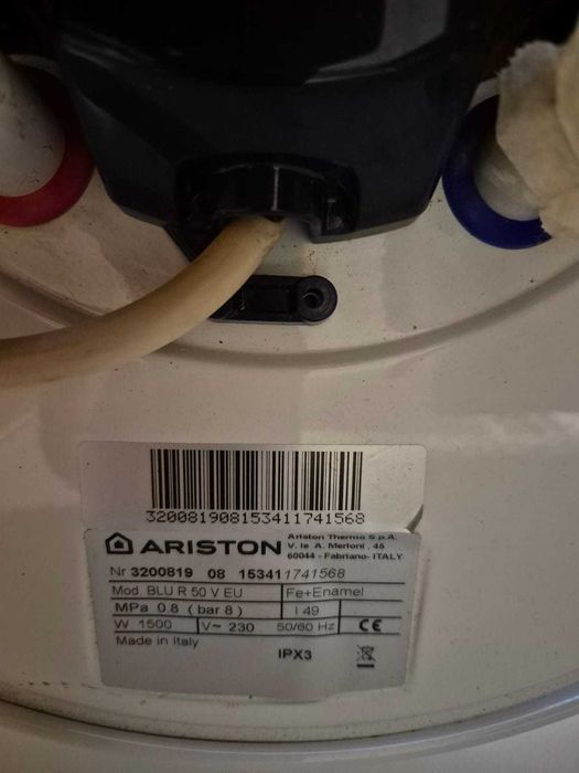 Boiler electric Ariston 50 litri, 2 uși și 3 rame geam din cornier 4