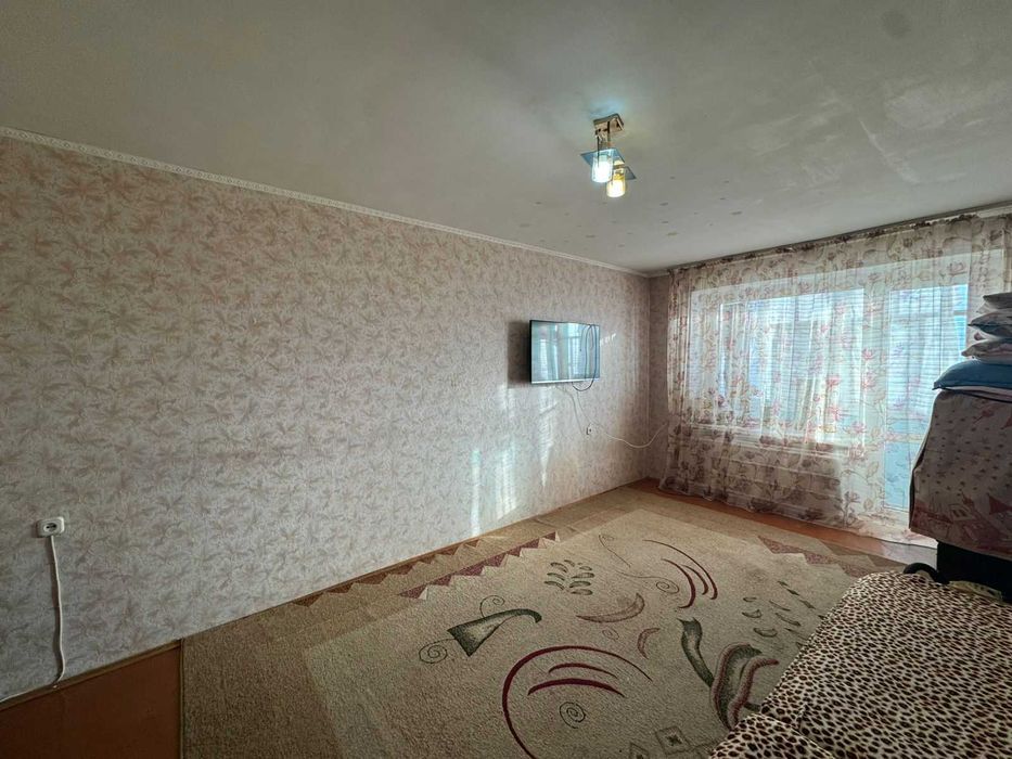 Продам квартиру р-н КЖБИ