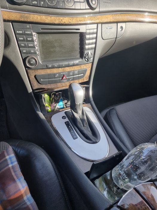 Mercedes E class w211