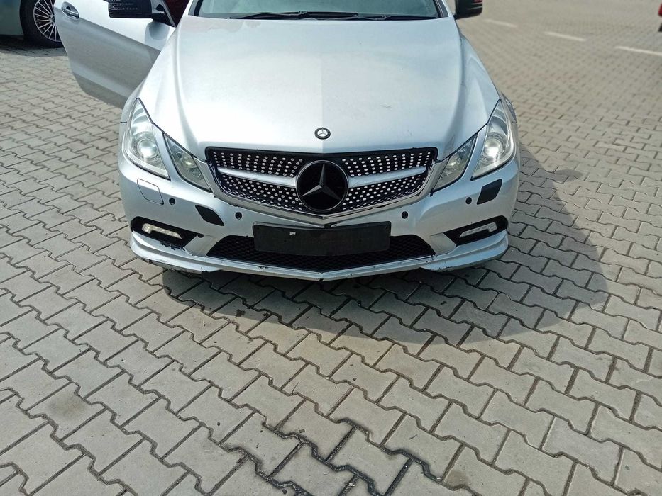 Far cu xenon stanga/dreapta Mercedes E-Coupe W212 2011