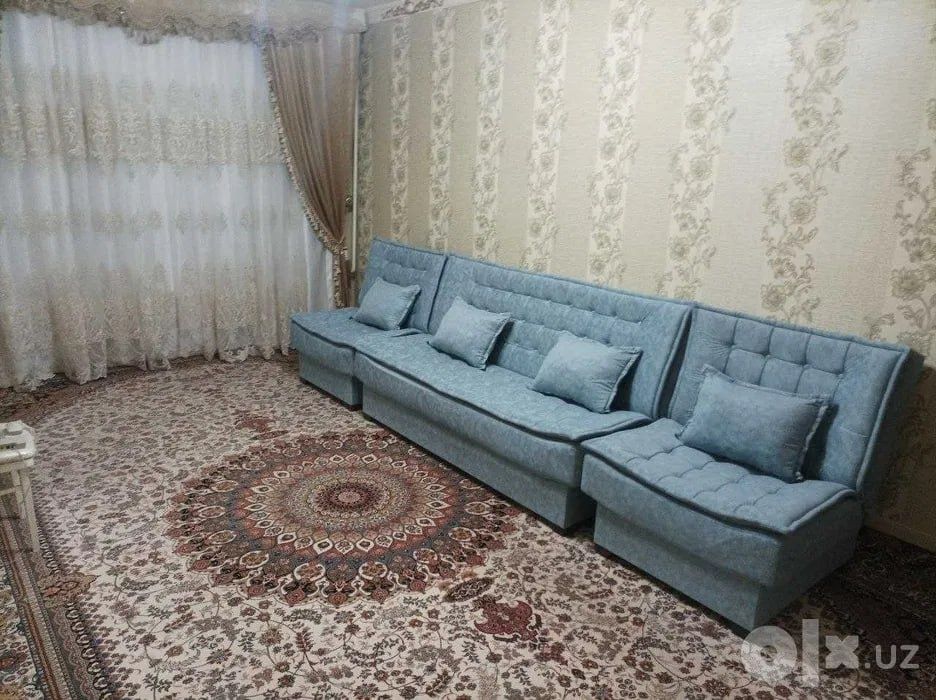 Квартира на Караташ -колледж Бенькова 3/1/4 общ пл 80м ,балкон 2*6