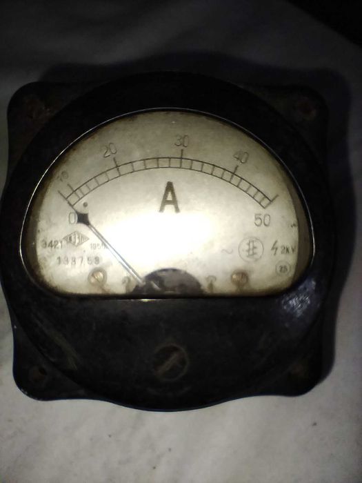 Продавам амперметър 50 А