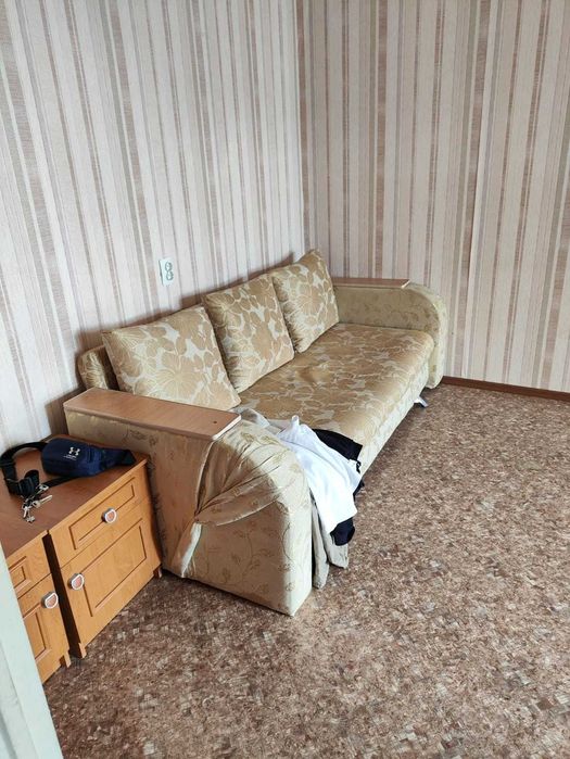 Продам 1 ком в 19 мкр