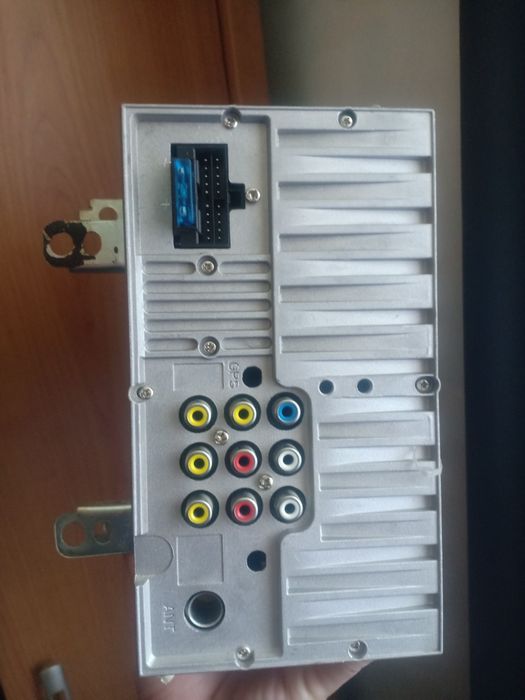 Продам автомагнитолу