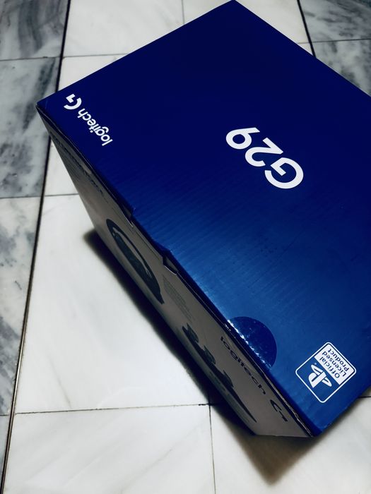 НОВ / Logitech G29 + Стойка Симулатор Волан PS4 / PS5