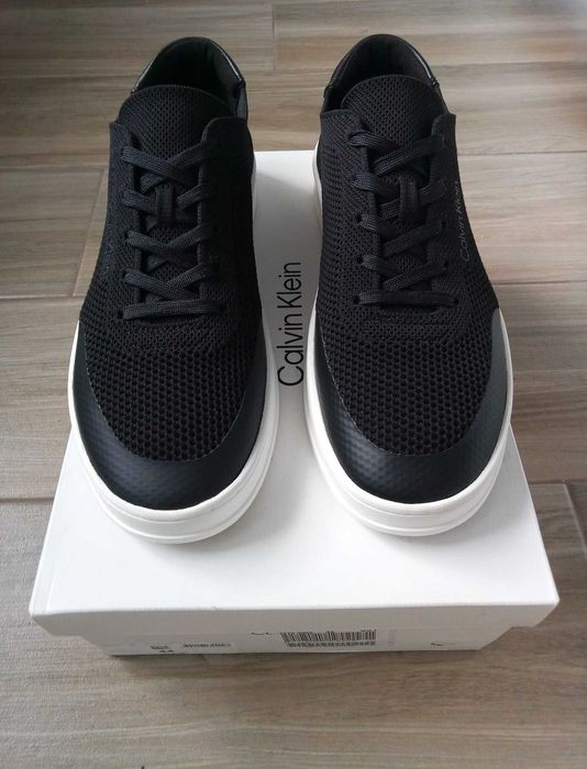 Сникърси  Calvin Klein