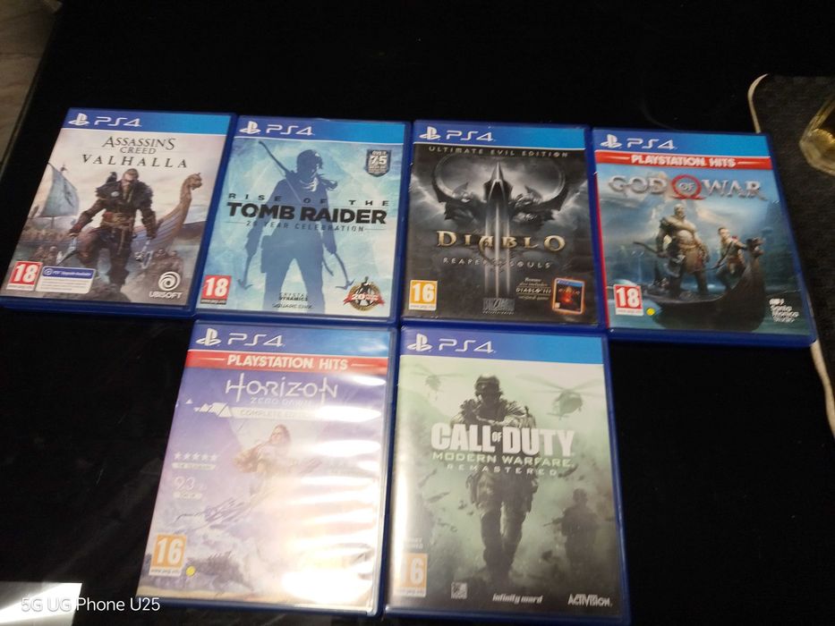 Продавам игри една бройка 35 лв. почти са чисто нови и малко ползвани