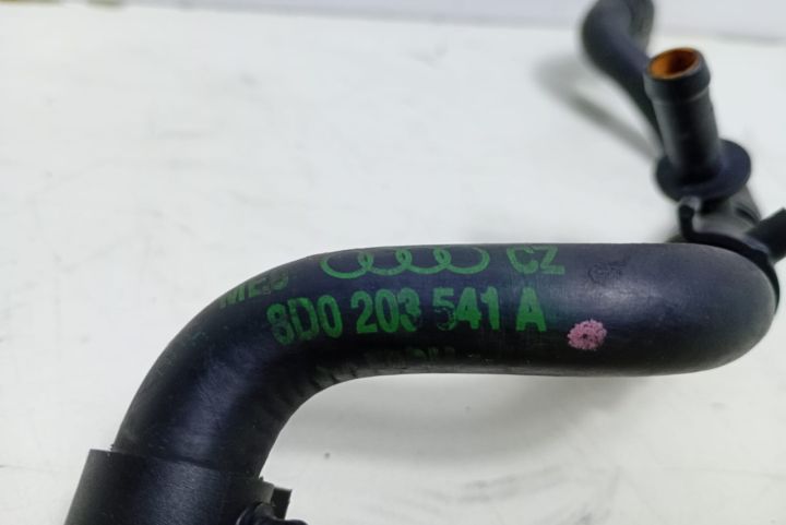 Furtun apa 8D0203541A Audi A4 B6 seria