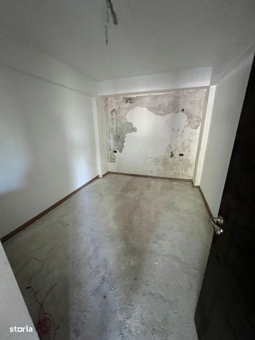 Vila Eforie Sud P+1+T 13 camere la 400m de mare