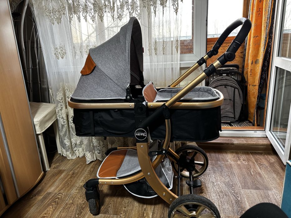 Коляска в отличном состоянии.