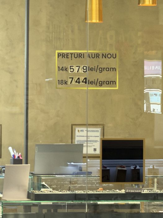 Lant cuban aur  dubai 18 k