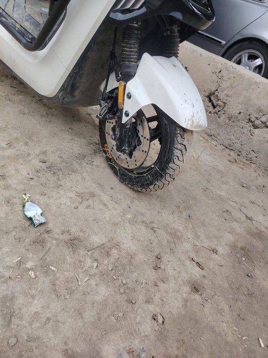 Wlektra skuter sotiladi